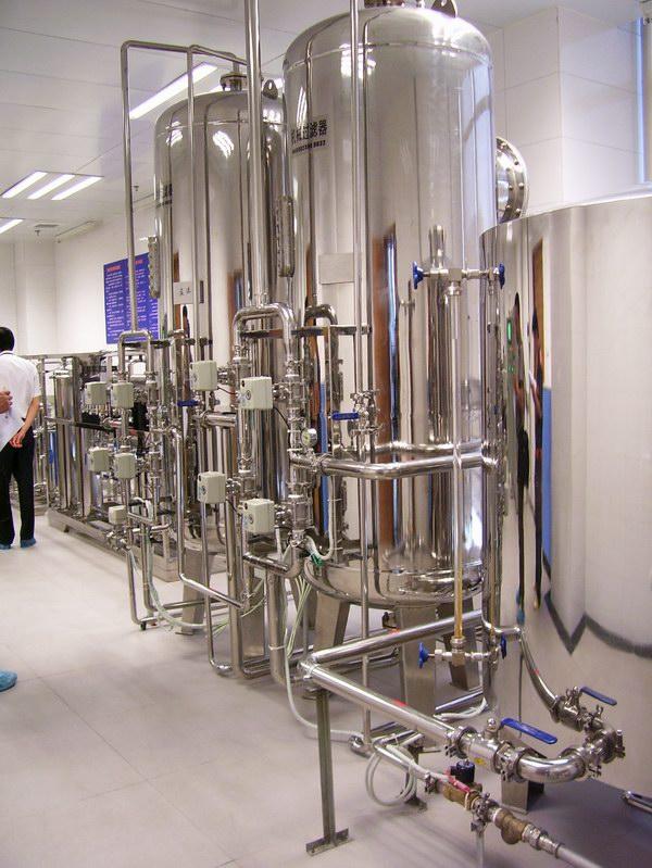 10t/h雙極反滲透 某企業(yè)乳品生產(chǎn)